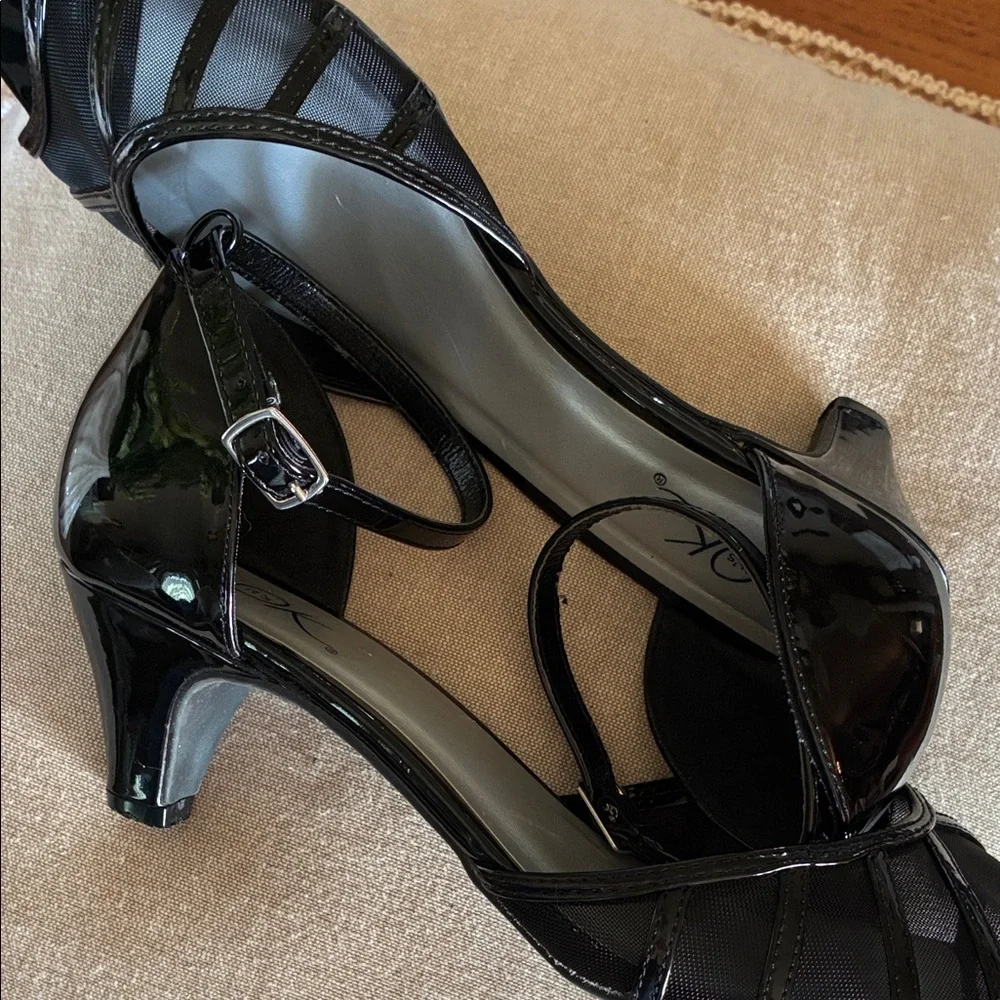 Women's Black Ankle-Strap Peep-Toe Heels